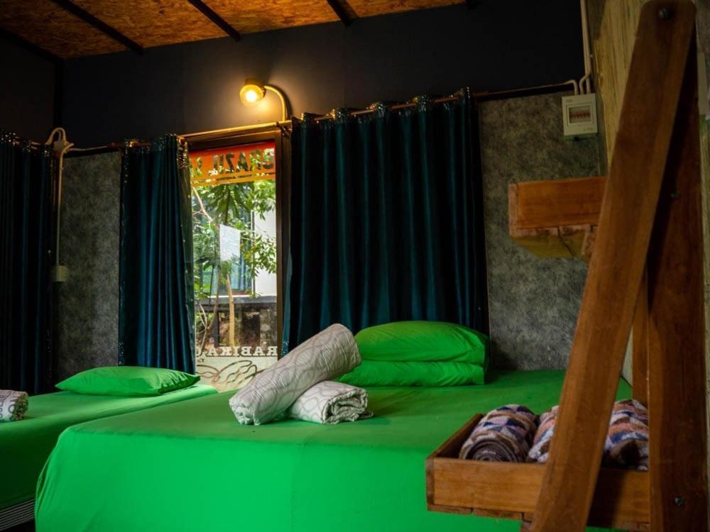 Beach Box Resort At Rimlay Rayong Exterior photo