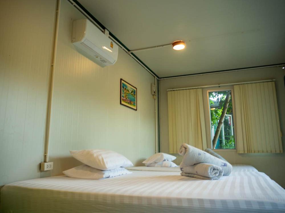Beach Box Resort At Rimlay Rayong Exterior photo